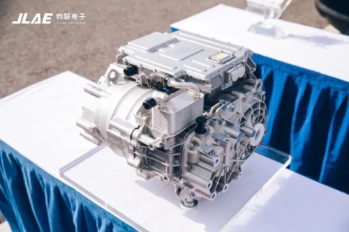 出产基地投产 产品批量下线 SiC“上车”，意昂官网电子“大作为”